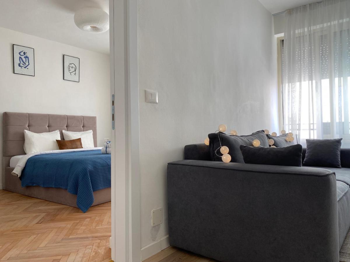 Myslym Shyri'S Apartments ติรานา ภายนอก รูปภาพ