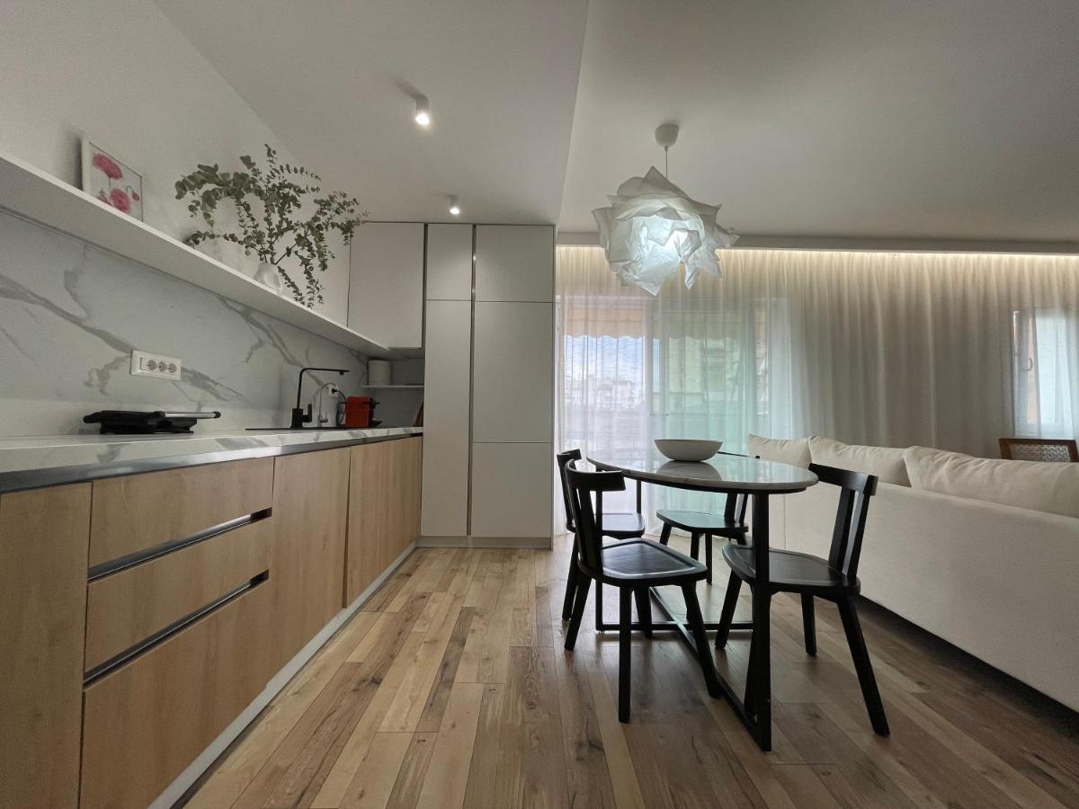 Myslym Shyri'S Apartments ติรานา ภายนอก รูปภาพ